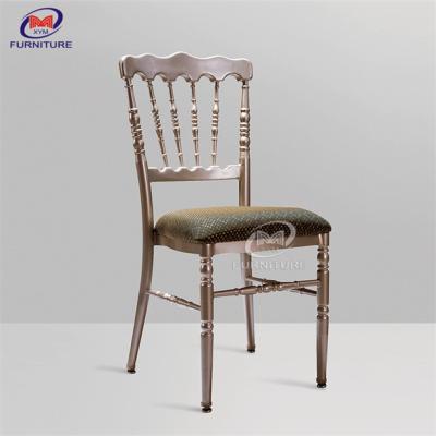 中国 15.5 Inches Seat Width Wedding Chiavari Chair For Grand Ballroom 販売のため
