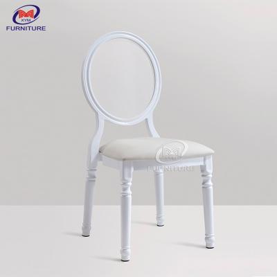 China ODM modern Metaalleer Louis White Upholstered Dining Chairs voor Huwelijk Te koop