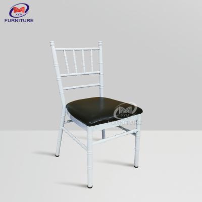 Cina Struttura Mini Kid Chiavari Dining Chairs del metallo con il cuscino nero fisso in vendita