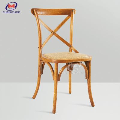 China Cadeira de madeira traseira transversal do evento X exterior do casamento do GV com coxim à venda