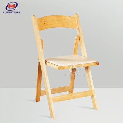 China Garden Folding Wimbledon Wooden Wedding Chairs With Padded for sale
