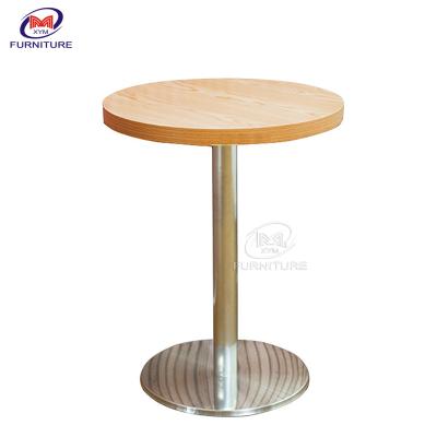 China Portable Metal Cocktail Round Bar Stools With Wood Table Top for sale