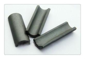 China Y25 Y30 Y33 Ferrite Motor Magnet 480-580 Hardness 460-480 Degree Curie Temperature for sale