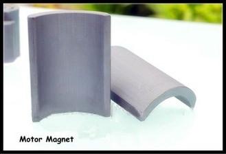 China 11 Pole 18 Pole ACG Ferrite Motor Magnets Tile Type Black Gray for sale