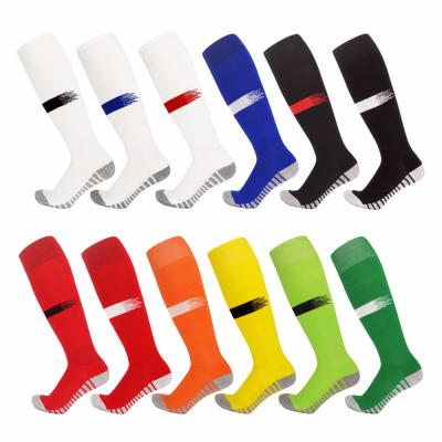 China Crew Length Soccer Anti Slip Socks Cotton Polyester No Slip Athletic Socks for sale