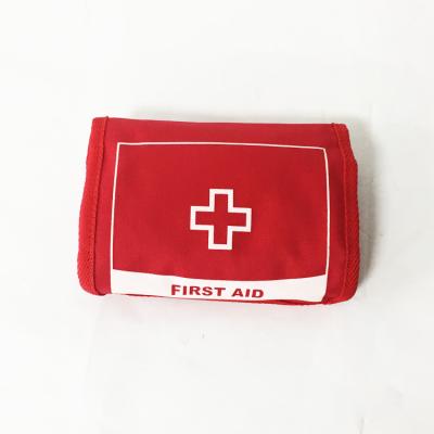 中国 Portable Survival Bag For Car Home Travel Emergency Out door First Aid Kit 販売のため