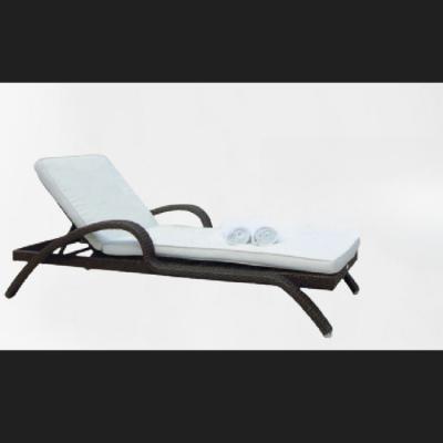China High quality poly PE resort furniture outdoor rattan wicker aluminum sun loungers patio garden lounger---6237 en venta