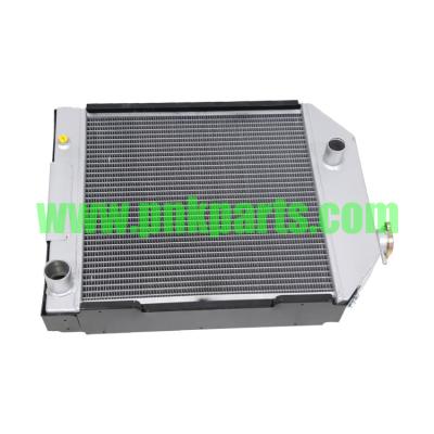 China 81829492,81874687,82842432, 83960947, Ford Tractor Spare Parts Radiator   Agricuatural Machinery Parts en venta