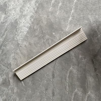 China Polyvinyl Chloride White Laminate Skirting Board Moisture Resistant for sale