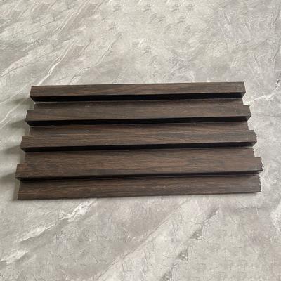 China Anti Aging Wood Plastic Composite Fluted WPC Wall Panels Cladding Exterior for sale