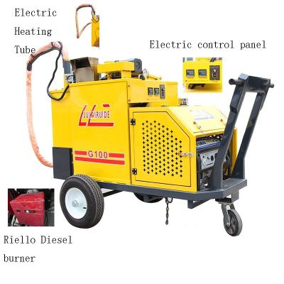 China Traction Type Pothole Repair Machine With 100L Asphalt Tank for sale