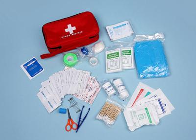 China Customized Portable Small Travel First Aid Kit For Emergency Use for sale