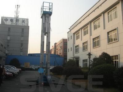 China Plataforma de trabajo de aluminio del palo multi, el 14m una elevación del hombre con la carga 200kg en venta