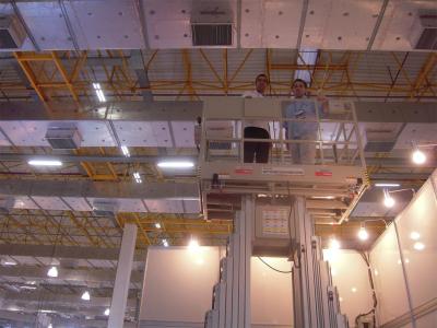 China 6m Aluminum Work Platform For Ceiling , 480KG Capacity Hydraulic Lift Ladder for sale