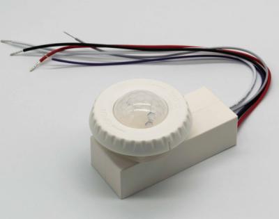 中国 リモート・コントロールのハイベイ IP67 PIRセンサーの調光可能機能 販売のため