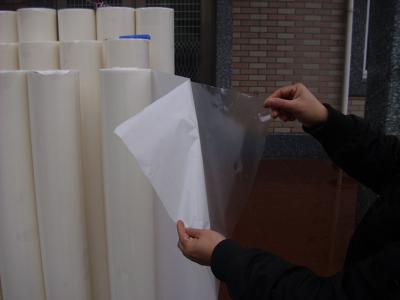 China Klebefilme TPU heiße Schmelzgeben nahtloses Papierabbinden für Schuh-Materialien frei zu verkaufen