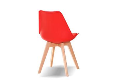 China Las piernas de madera de Matte Plastic Dining Chairs With rasguñan resistente en venta