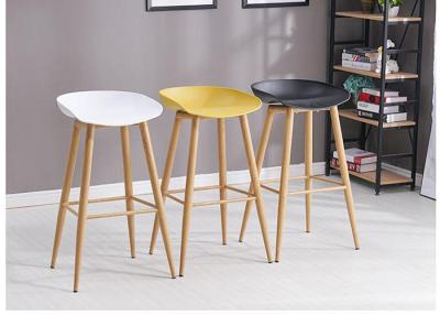 China Natural Pub Height Bar Stools Simple Silhouette With Wood Leg for sale