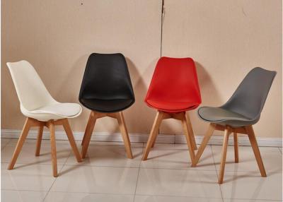 China Nenhumas cadeiras de jantar de madeira contemporâneas da deformação, cadeiras modernas luxuosas do acento à venda