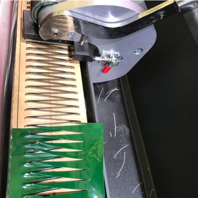 중국 컨베이어 벨트를 위한 경량 컨베이어 벨트 접합 기계 단 하나 손가락/두 배 손가락 구멍 뚫는 기구 판매용