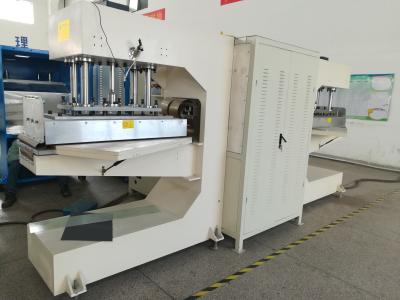 China A máquina de soldadura da correia transportadora do PVC/plutônio da alta frequência 35KW única/dobro dirige à venda