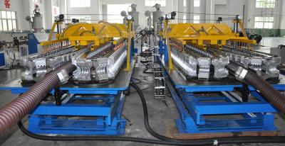 Chine Tuyau en spirale à grande vitesse de vis de machine ondulée à mur unique simple de tuyau faisant la machine à vendre