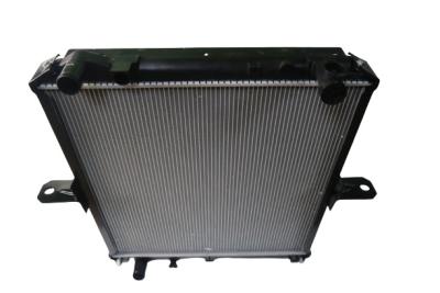 China Tamanho padrão radiador de carro Isuzu ASM NPR 700P 4HK1 8-98046663-0 à venda