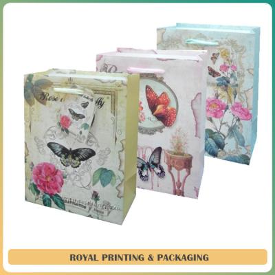 China customize high grade paper bag for apparel/cosmetic /jewelery for sale