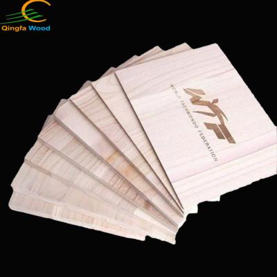 China Natural Arts Pine Wood Breaking Boards For Paulownia Wood 225x300mm for sale