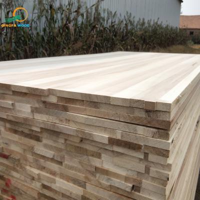 China Moisture Content 8-12% Poplar Edge Glued Panels For Furniture Eco Friendly Glue for sale