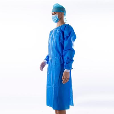 China Reinforced Nonwoven Disposable Protective Gown 45gsm Eco Friendly for sale