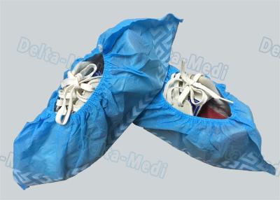 China Non Woven Non Skid Disposable Surgical Shoe Covers Blue Color 15 x 40cm for sale