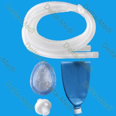 China Disposable Breathing Filter Kit Ventilator Kit Corrugated Anesthesia Circuit For Hospital for sale