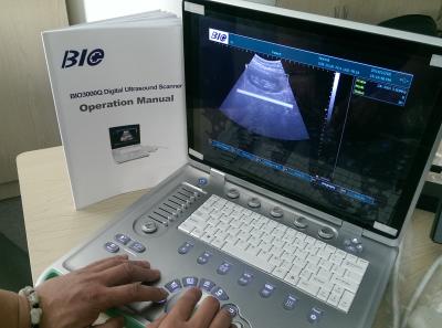 China PC Based B / W Portable Ultrasound Scanner 15 inch Laptop Screen Only 5kgs Weight Convenient to Carry for sale