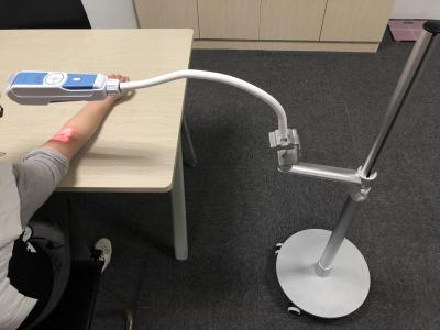중국 720*480 해결책 병원을 위한 세륨 증명서를 가진 휴대용 적외선 정맥 측정기 판매용