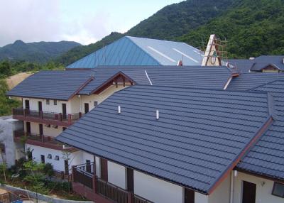 中国 Factory supply high quality metal roofing tiles with color of terracotta black red brown green with low price 販売のため