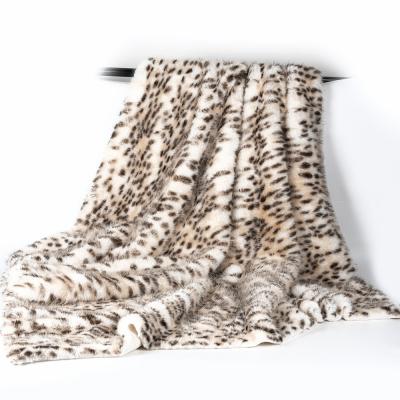 China 1050g/m Animal Printing Long Pile Faux Fur Fabric with Leopard Printing Mink Fur for sale