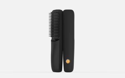 China Rechargeable Batteries One Button Operated Ionic Hair Straightener Brush for sale