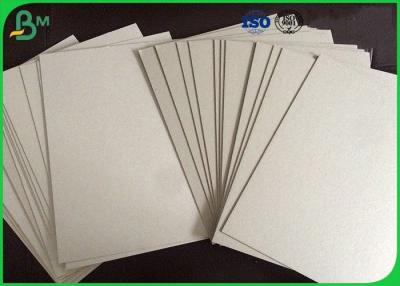 中国 化学パルプの原料灰色板シート、1.5mmのボール紙の包装紙 販売のため