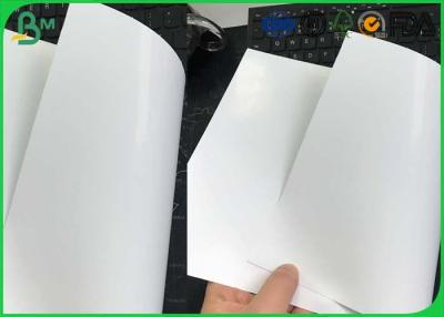 China 80 85 papel de imprenta revestido del lado de 90 G/M uno, papel de arte brillante para el paquete de la caja del cigarrillo en venta