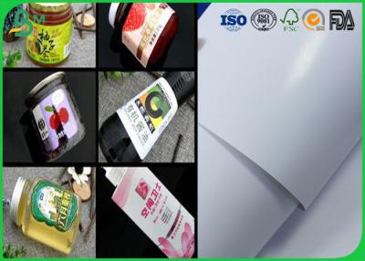 China 914m m cubrieron la etiqueta adhesiva de encargo 80gsm 90gsm del tamaño de papel de Couche para las etiquetas engomadas en venta