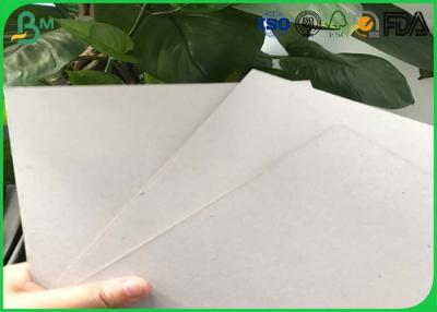 China placa cinzenta de papel média corrugada 800g de 550g 600g 750g para as tampas da Bíblia à venda