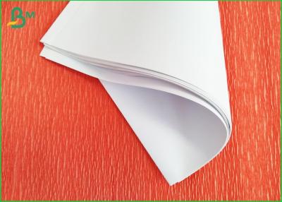 China Papel bond liso branco do tamanho A4 com superfície lisa da polpa de madeira do Virgin à venda