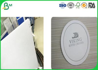 China Papel sin recubrimiento blanco de Woodfree, papel absorbente de la cartulina con buena absorbencia en venta