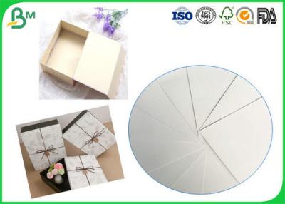 China 400g - hojas de doble cara del papel de Whiteboard de la base gris impermeable 1000g para la caja de los paquetes en venta