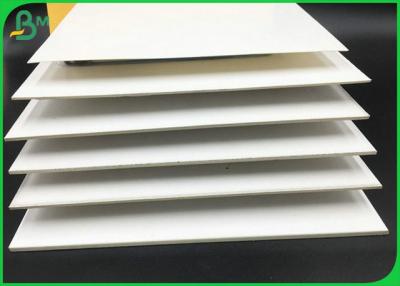 China Glossy 1.5MM White Cardboard For Clothing Industry Painting Board for sale