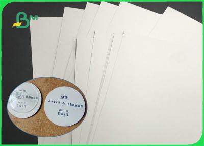 China papel absorvente branco 0.6mm super da pousa-copos de 0.4mm para Beermat à venda