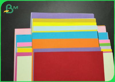 China color Bristol Card de 200g 300g para los trabajos de la artesanía y los papeles coloreados en venta