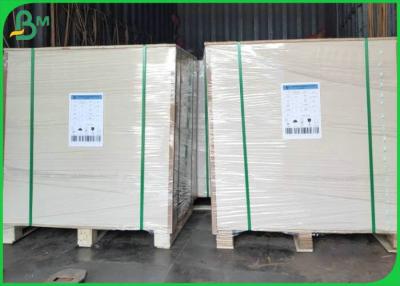 China Het maagdelijke Kraftpapier-Document van Kraftpapier van de Raads Witte Bovenkant Met een laag bedekte Oppervlakte voor Voedsellunch Verpakking Te koop