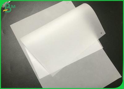 Chine 24 / petit pain de papier blanc de découverte du papier parcheminé de la largeur 35inch 50g 73g pour le dessin à vendre